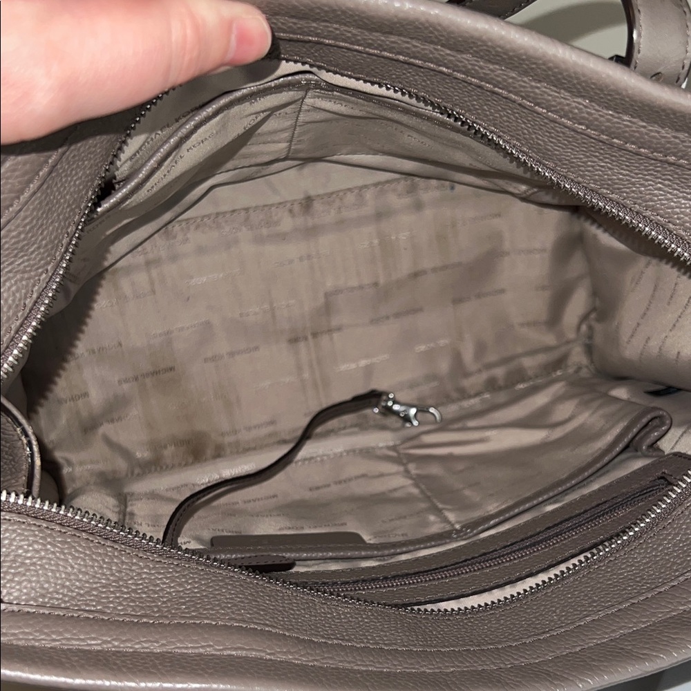 Michael Kors Pebbled Leather Tote in Taupe Grey - Picture 6 of 9